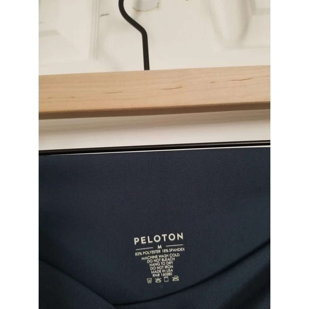 Peloton Show up Tuxedo stripe leggings - Picture 6 of 7